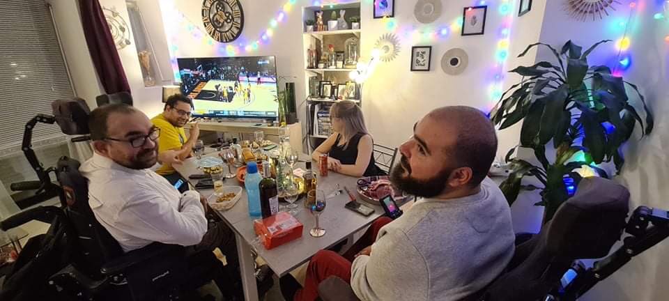 ALessault's tweet image. #NBAXmas @NBA @limogescsp #ChristmasDay soirée basket de Noël 🎅🏀