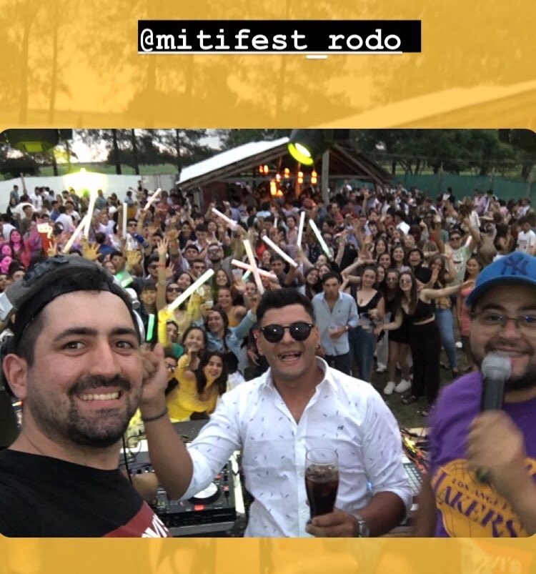 PablitoDJ_'s tweet photo. No podía faltar la fotos amanecidos en el ruedo de la #MITIFEST🥳
La espera fue larga pero valió la pena, Feliz Navidad para Todos hasta el 2022 💃🏻🔊😝 https://t.co/R25ei5u4TS