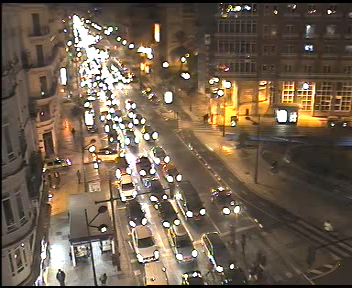 TransitValencia's tweet photo. 👉🔴 Retenció als accessos a la Fira de Nadal. #transitVLC #MobilitatVLC https://t.co/uTSWkNwSUI
