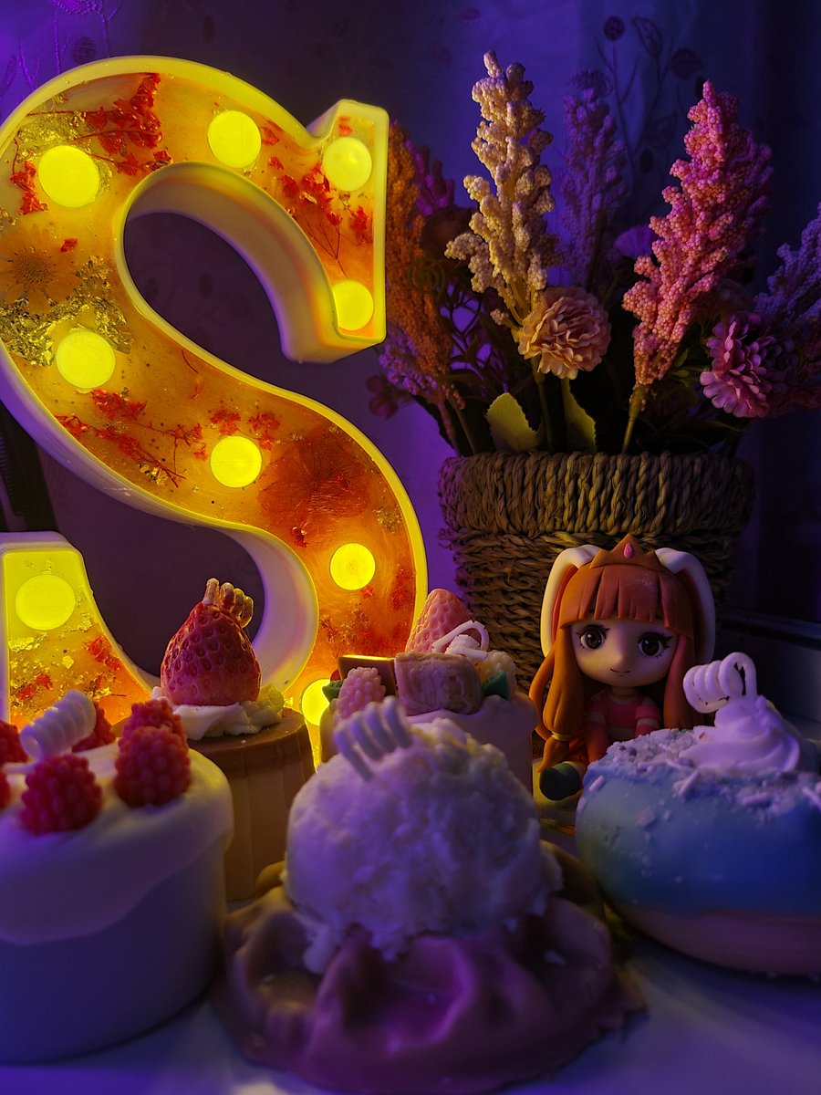 Got these candles at <a href="/havencandlesph/">HAVEN</a>💙✨. Perfect for my setup.They are too cute 💖

Celestine's Figurine is from <a href="/littlestgifts/">julienne 🦦</a>
Letter Resin is from @/papercrane.crafts (on IG)
