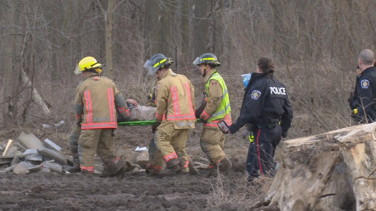 #FirstResponders feel it's their job to risk their life for you without reward, even over #Christmas. Thank you to those working over the holidays and for keeping our communities safe.  🚑🚒🚔