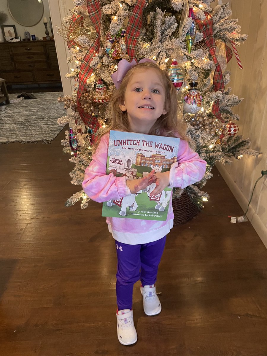 mbulldog22's tweet photo. @TRowOU Merry Christmas from Amarillo, TX!  Boomer Sooner!!!! https://t.co/xx2Rjvl9LW