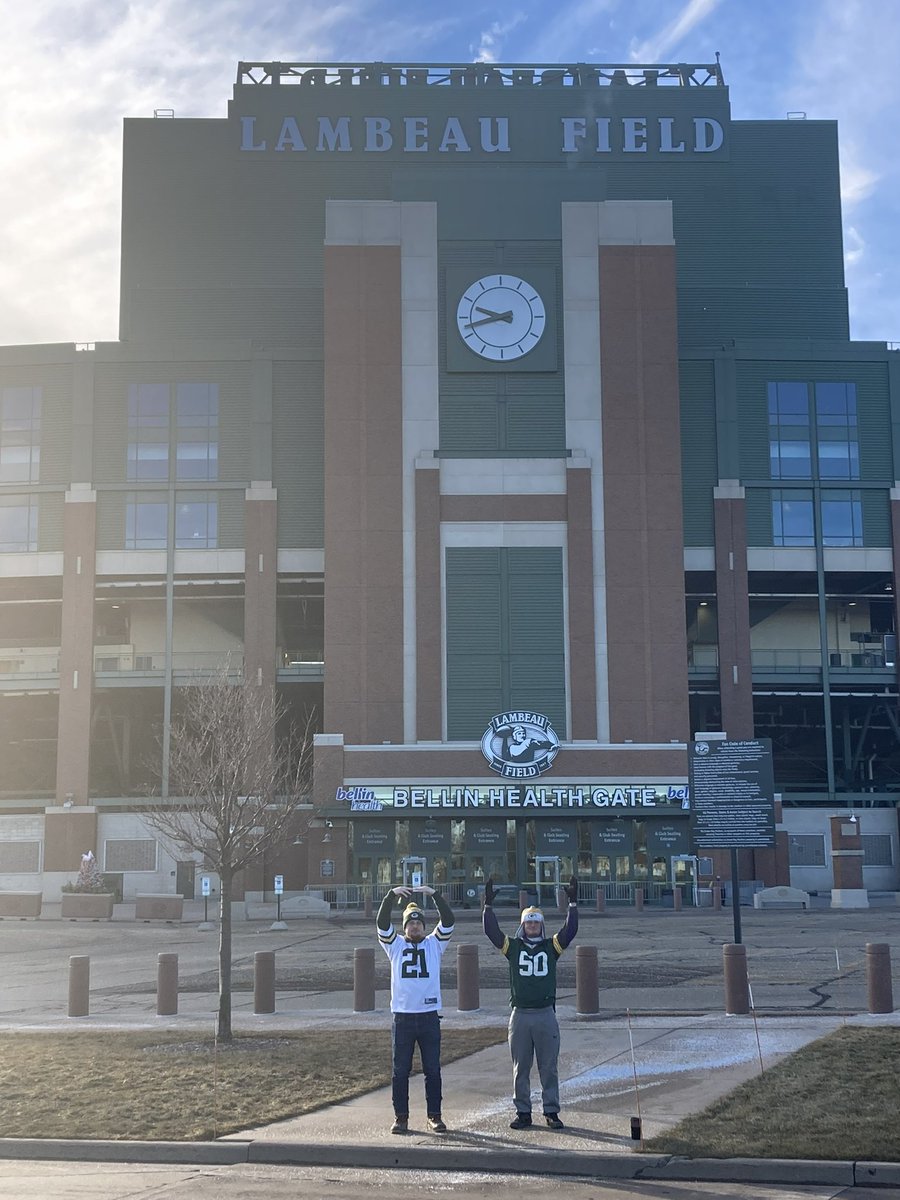 ktschroer's tweet photo. Hey AJ, O-H  @OfficialAJHawk @PatMcAfeeShow @tyschmit https://t.co/aWULrSpDJJ