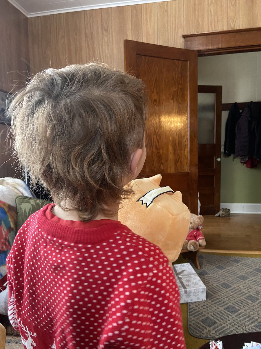 Terrilynnnn's tweet photo. Hey @Marner93 my nephew says he’s growing his mullet out too look just like you!!! @MapleLeafs @LeafsPR @NHL  #numberonefan #leafsnation #leafs #biggestfan #pleaseretweet #nhl #leafs #leafsforevever https://t.co/1jAa8NxiFA