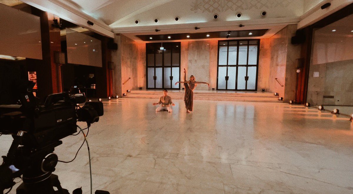 "Il concerto di Natale", su canale 5, con il mio special partner ✨🤍