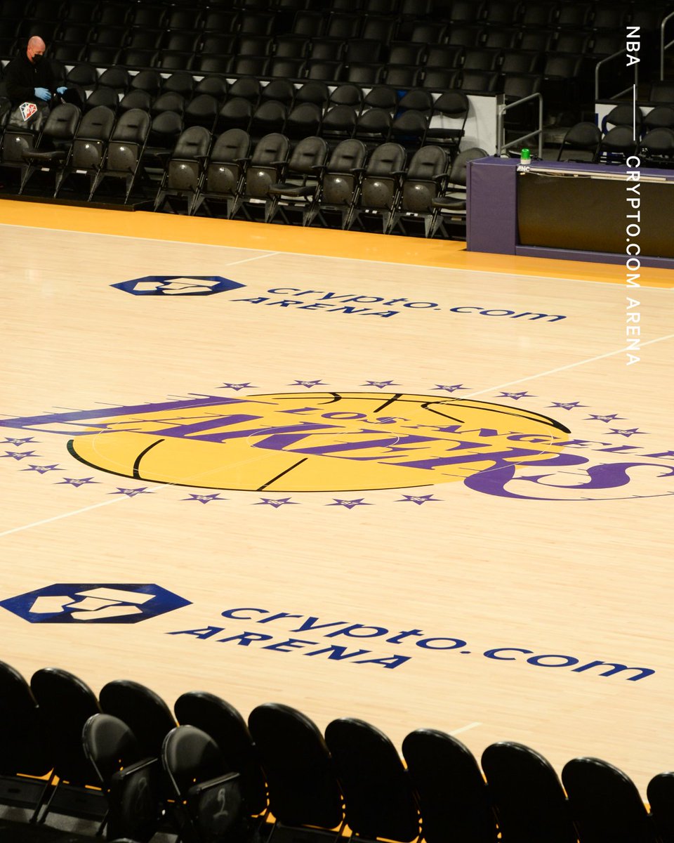 S̶t̶a̶p̶l̶e̶s̶ ̶C̶e̶n̶t̶e̶r̶ ➡️ https://t.co/lbphAkfc1x Arena The name  change has officially arrived in time for Lakers-Nets.