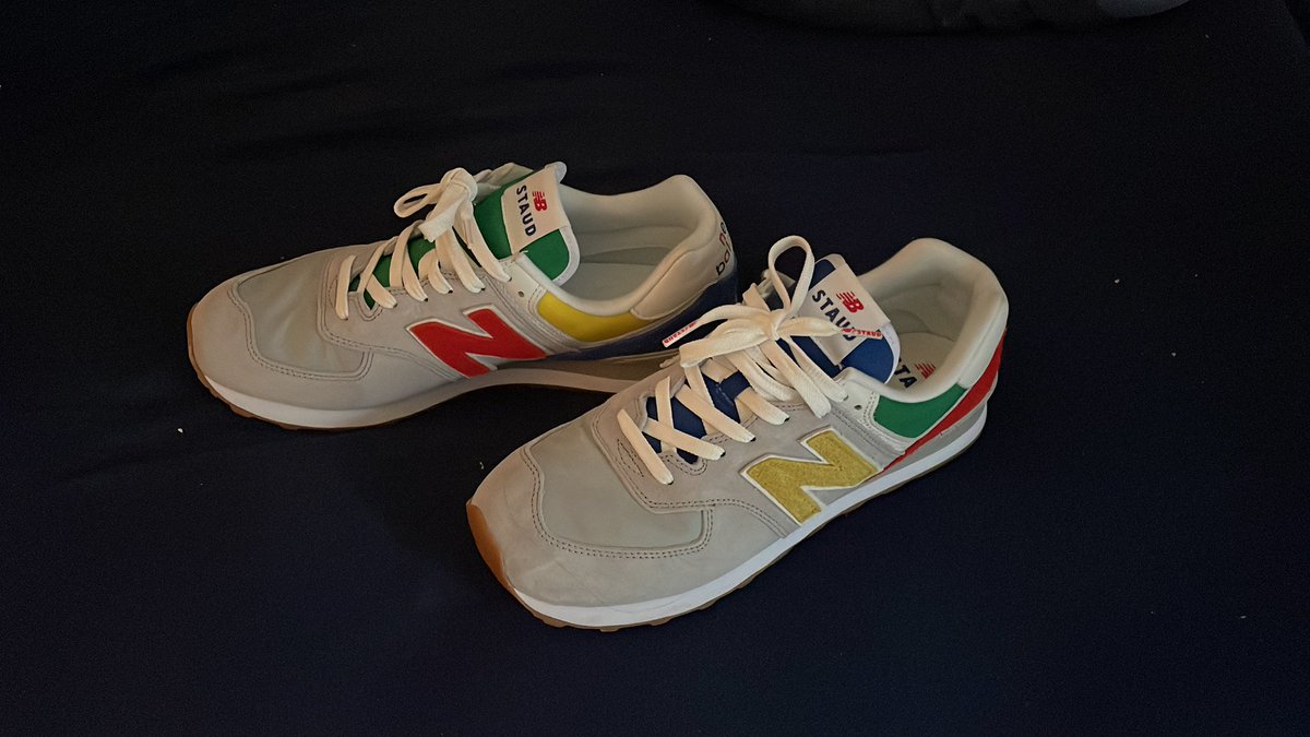 dannymcnanny99's tweet photo. Happy to be joining #newbalancegang and merry Christmas to the cheapies https://t.co/vaAXt1enHc