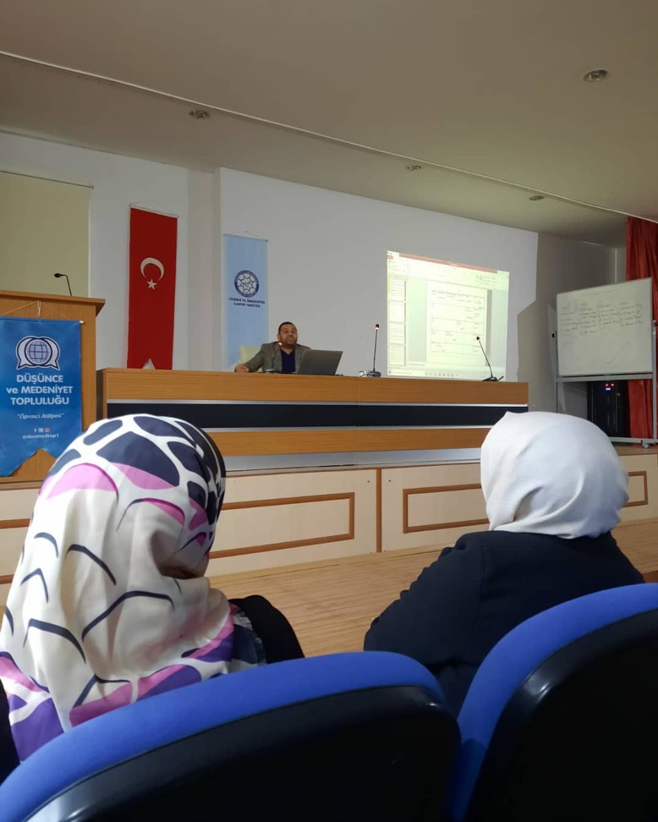 dusmedtop1's tweet photo. Yüzüncü Yıl Üniversitesi öğretim üyesi Dr.Muhyettin Özen'in sunduğu 'Din Eğitiminin Kimlik Gelişimine Etkisi' konulu konferansımızdan. 
Dr.Muhyettin Özen hocamıza ve katılan herkese teşekkür ederiz.😇 https://t.co/321yXXLI2s