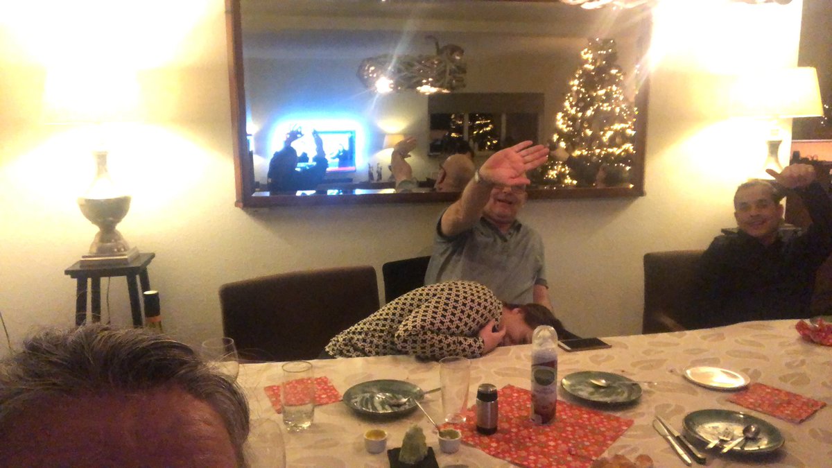 Gezellige eerste kerstdag met de #Top2000 erbij <a href="/NPORadio2/">NPO Radio 2</a>
