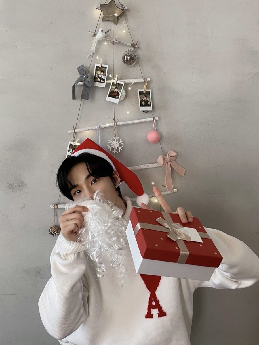 look at him, najlepsze święta z moją gwiazdką