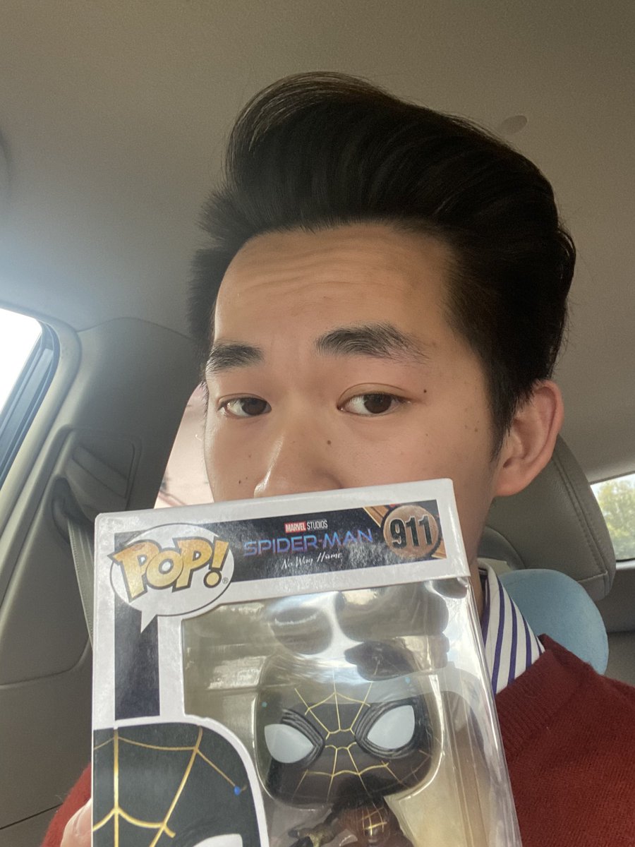 Merry Christmas to everyone, even those with No Way Home. Apes are your family this year #AMC #SpiderManNoWayHome #SpiderMan