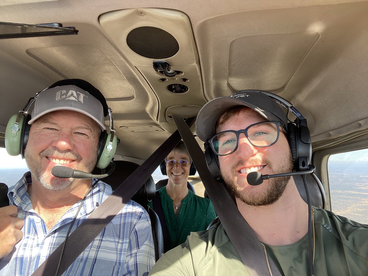 scott14333's tweet photo. Finally got my parents to go flying with me! Merry Christmas 🎄 https://t.co/cpI6765osf