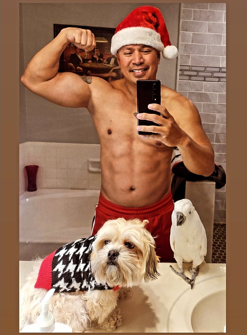 JonnyBlaze808's tweet photo. ππMerry Christmas! From π¨βπ¦±π¦πΆ US To YOU!!
πͺπ
#MuscleSanta https://t.co/YOYu8euQ3H