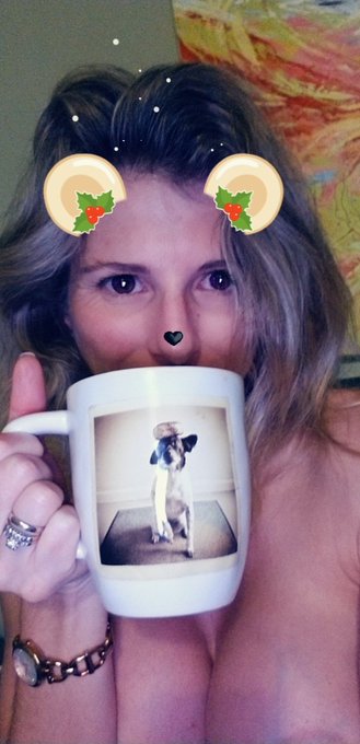 Merry Christmas! https://t.co/WAcErr0uP2 https://t.co/bxyJBdbHAY<a href="/tag/mvsales"class="tags"><span>#mvsales</span></a>