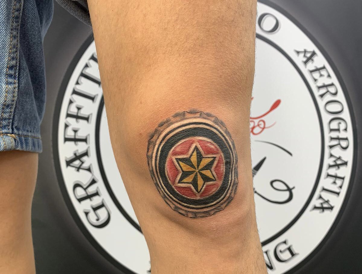 Trespege's tweet photo. @RCDeportivo @estrellagalicia Porque viviendo en Sevilla, llevo Estrella en la piel y al Depor en el corazón, como muestra este año llevo unos cuantos kilómetros, Santander, Ferrol, Riazor (Valladolid B) y Leon. También puedo subir fotos de esto.
Me parecen muy buenos motivos https://t.co/kF1SryHgiR