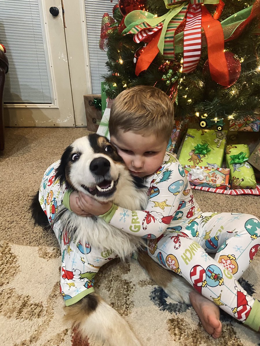 brooklynsmith06's tweet photo. Christmas 🎄❤️ https://t.co/yGyB2Ynr7f