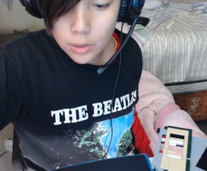 ProGamESMx's tweet photo. Hi Buds

 Watch this streamer latin boy, his first @lego_group

@TwitchES   

https://t.co/6U12mS10Aa

#LEGOBuildDay #boy #twitch #Streamer #GTA5 #Fifa22 #play #LEGO #Friends https://t.co/xqQwrnDgmV