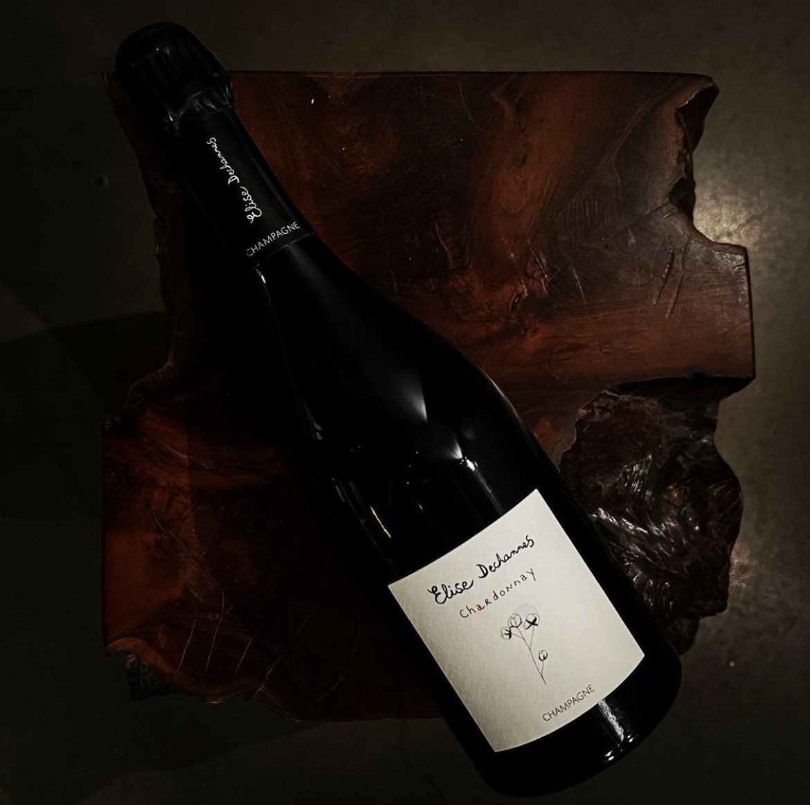 Chardonnay 2015🔥
*
EPISKT men bara för några få, 
317 flaskor producerade!!!

2014 tog slut direkt så här kommer även 2015!

Wow-upplevelse! Vinifierade på burgundiska ekfat. Gastronomisk elegans, långt vackert och aromatiskt avslut.

Pris: 777:-

Läs: winescout.se/produkt/chardo…