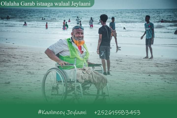 AbdisatarArabow's tweet photo. Pictured below👇 is Jeylani Ali Hussein, a Somali father who joins us every Friday morning at Lido Beach Campaign. Jeylani is the only person with special needs who participating in the Lido beach clean-up campaign.1/2 https://t.co/c56PWsWEBi