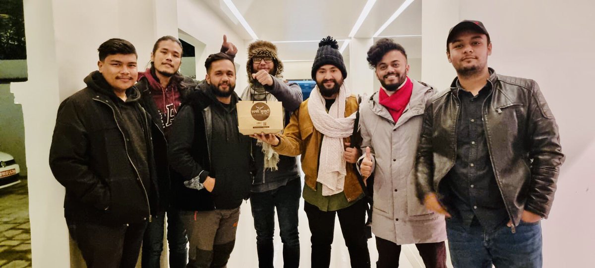 imashishpuri's tweet photo. Before performing The Elements 🔥 
Cogratulation #TeamElements Band for New Album #Urja 🧡
Happy Birthday  Ishan R. Onta #elementsBand #PutaliBar #raksisukuti #TheElements https://t.co/9gB2IMmIP3