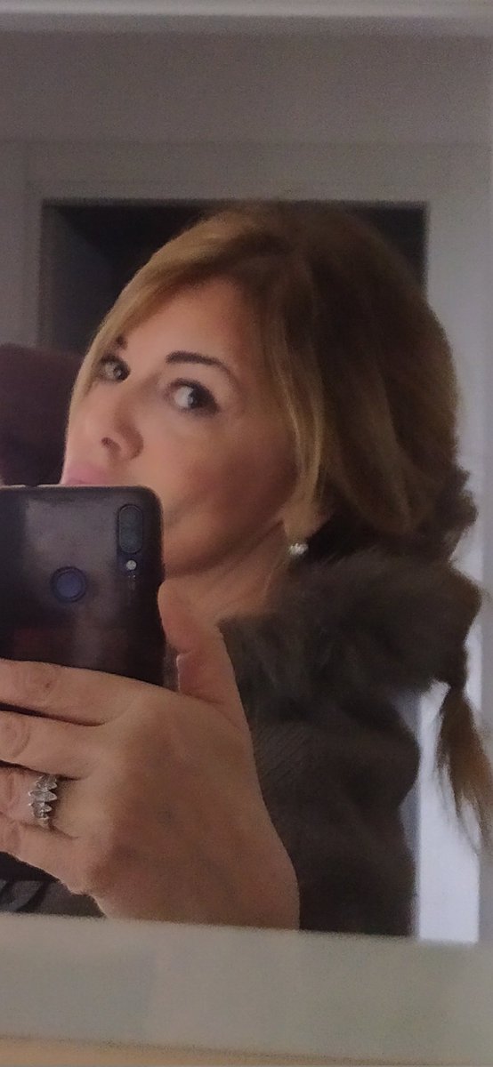 FColadonati's tweet photo. @FColadonati #narcisa ? Chi io ?#naaah #😉 https://t.co/mu3RuFde46