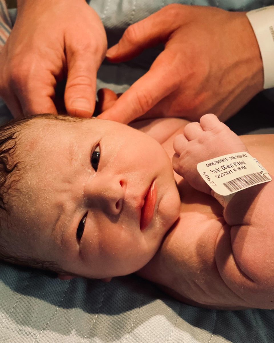 Tannerpruitt_5's tweet photo. Christmas came early this year as Maverick Elliott Pruitt arrived! ❤️

Our sweet baby boy made his arrival on 12/22/21. Shocking us all, weighing in at 8 pounds &amp; 5 ounces, &amp; 20 inches long. Presley &amp; I are so in love with our little man. https://t.co/2fenGcXJSK