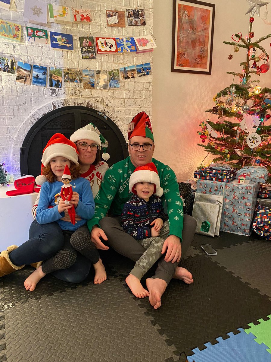 angusclaus's tweet photo. Merry Christmas! https://t.co/bna0e63TOO