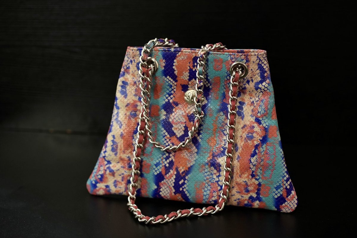 Réma'Na 👜👑 tweet media