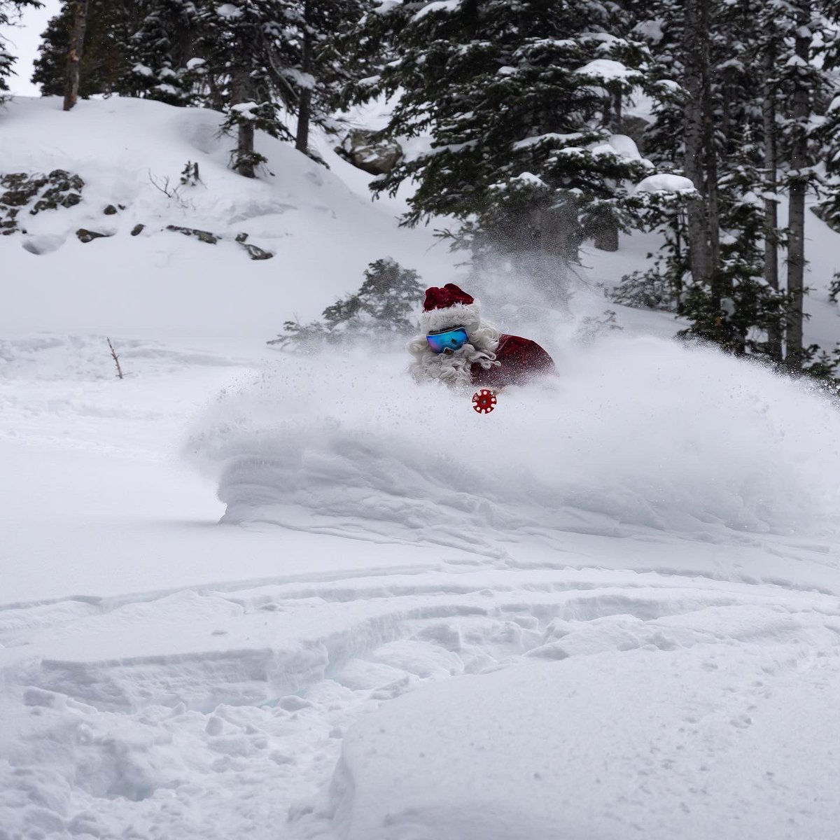jhski's tweet photo. Merry Christmas🎄and Happy Holidays from #jacksonhole! https://t.co/O48V2JUdnr