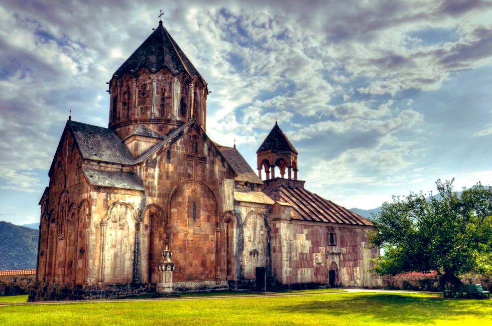 NasimiAghayev's tweet photo. On this #Christmas day, let’s enjoy these beautiful images of ancient Azerbaijani Christian heritage. #Christianity arrived in #Azerbaijan in 1st century, becoming state religion in 313. Today hundreds of thousands of Christians live peacefully and practice freely in Azerbaijan. https://t.co/loXAToXiWX