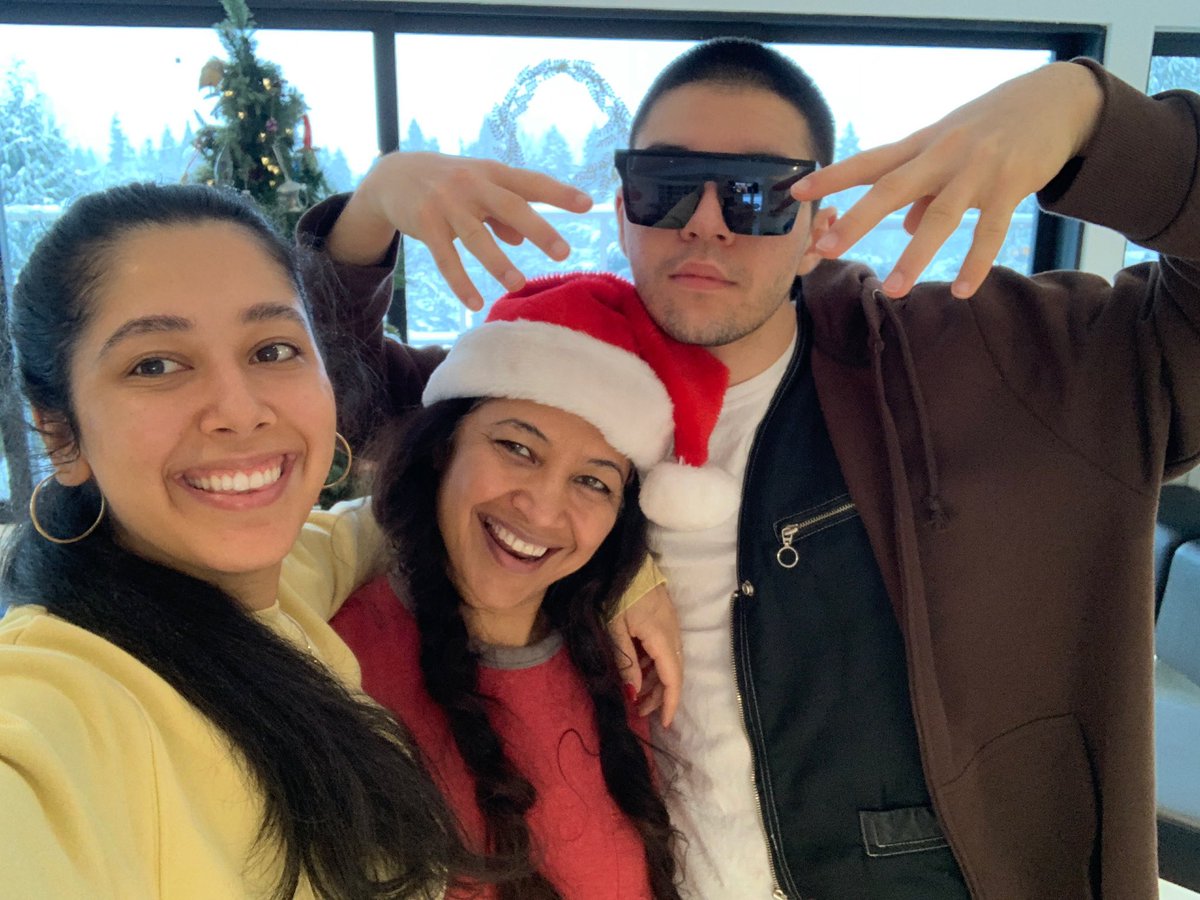 Merry Christmas from my family to yours 🎄❤️