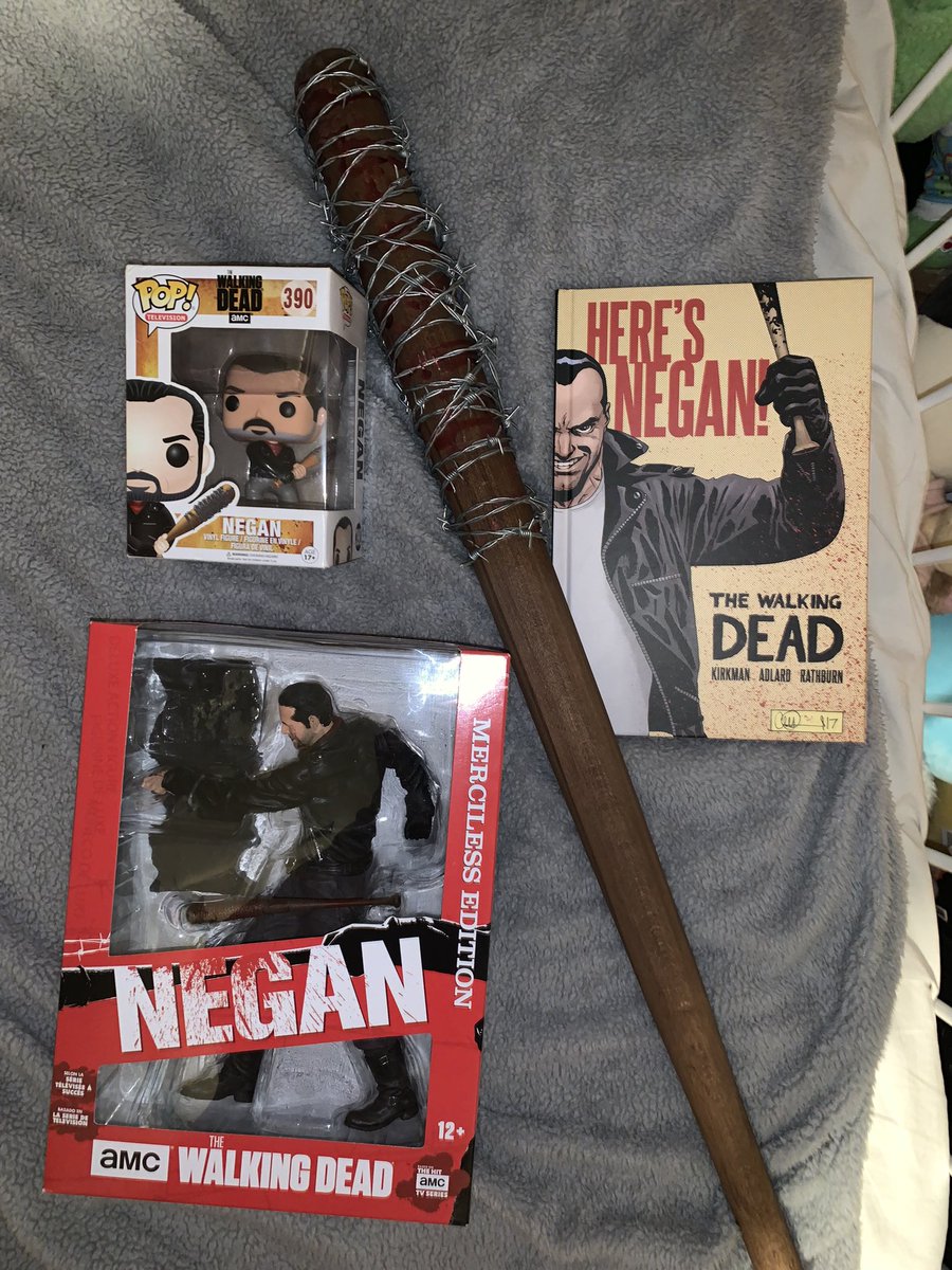bea 🏹 negan apologist tweet media