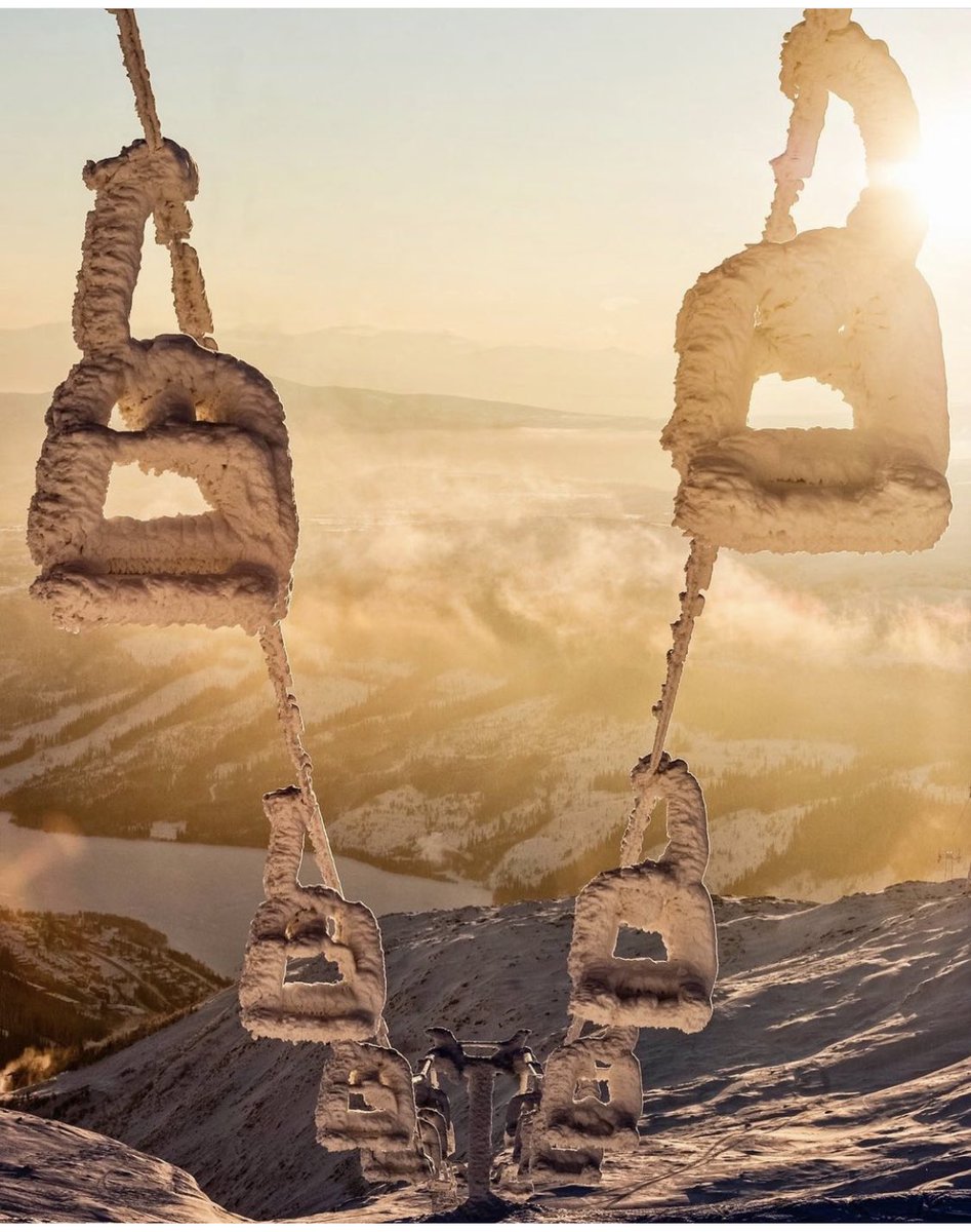 TMJO3's tweet image. It’s a little chilly this Christmas Day…. We hope you and your loved ones warm each others’ hearts!!!