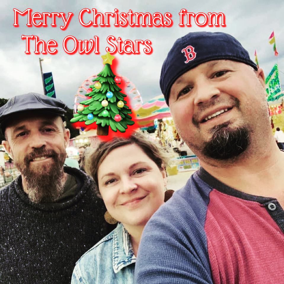 TheOwlStars's tweet photo. Happy holidays friends!! https://t.co/OK2zNfFm0w