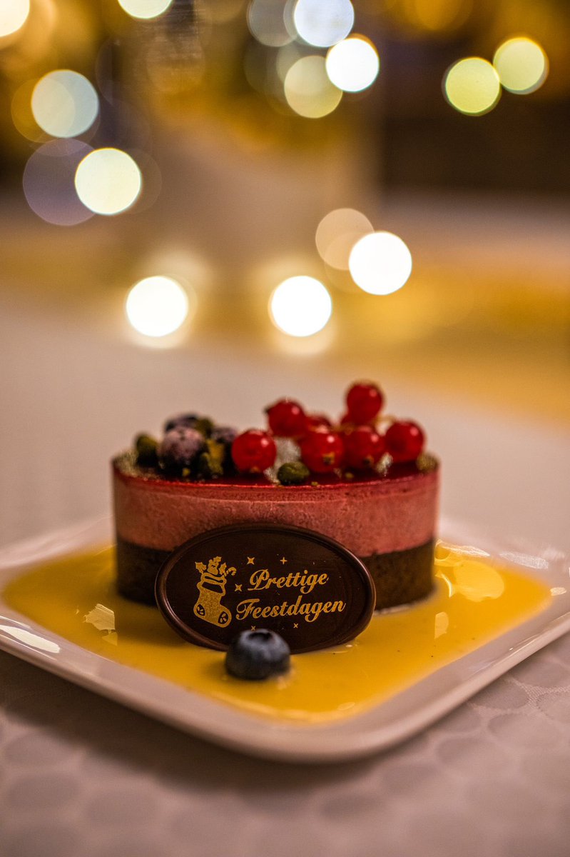 Wat was dit allemaal heerlijk! Taartje gelukkig net op tijd gefotografeerd 😋🎄💫 bedankt voor de voorbereiding <a href="/de_brasser/">Jurgen Van Riet</a>