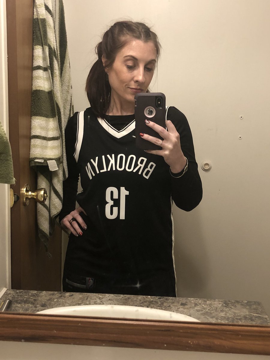 steviedawn04's tweet photo. From Htown to Brooklyn. ♥️@JHarden13 https://t.co/sHeYMUOsWb