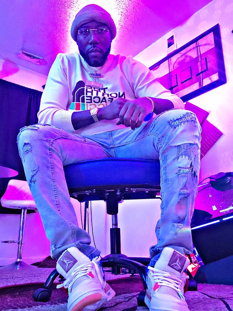 BManopoly's tweet photo. #PakkSupreme🎶🎶 https://t.co/oh6tLJYHXo