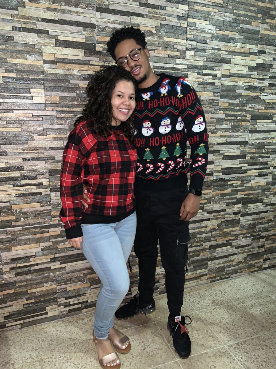 camicuza1's tweet photo. Merry Christmas🎄
2018-2019-2021-2021❤️ https://t.co/wu1D0VhkQ8