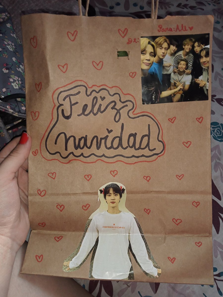 LOV3TOH4TEME's tweet photo. Anoche los bitis me dieron mi regalo y encima con la mejor bolsa, podran? https://t.co/i1LuaR1BHX