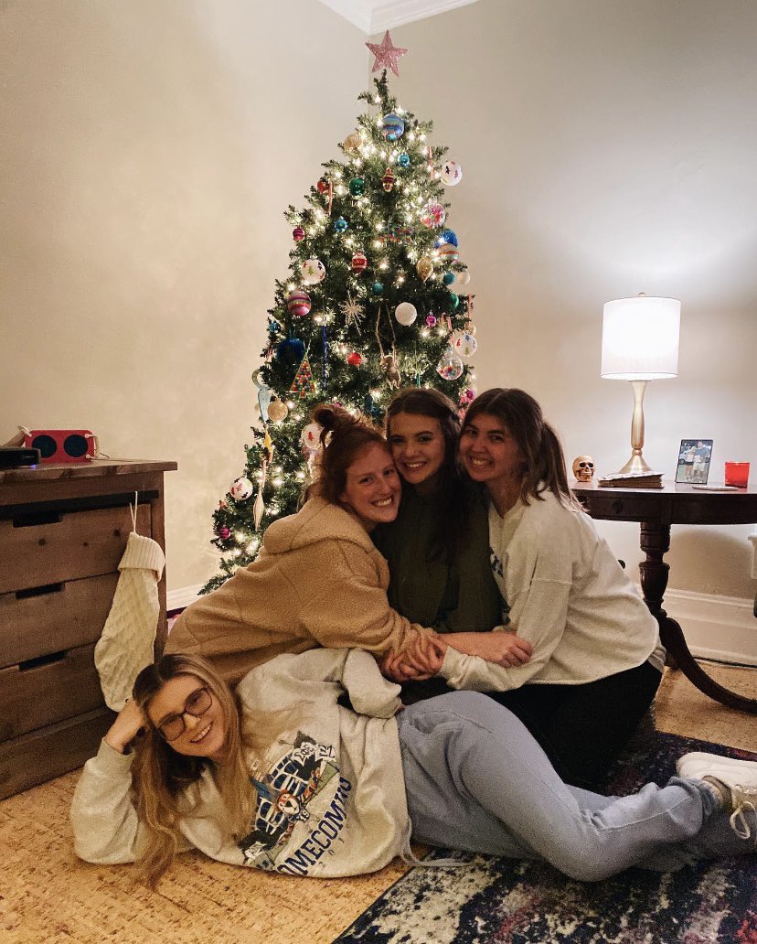 Merry Christmas and Happy Holidays from ADPi Gamma Eta🎄❤️