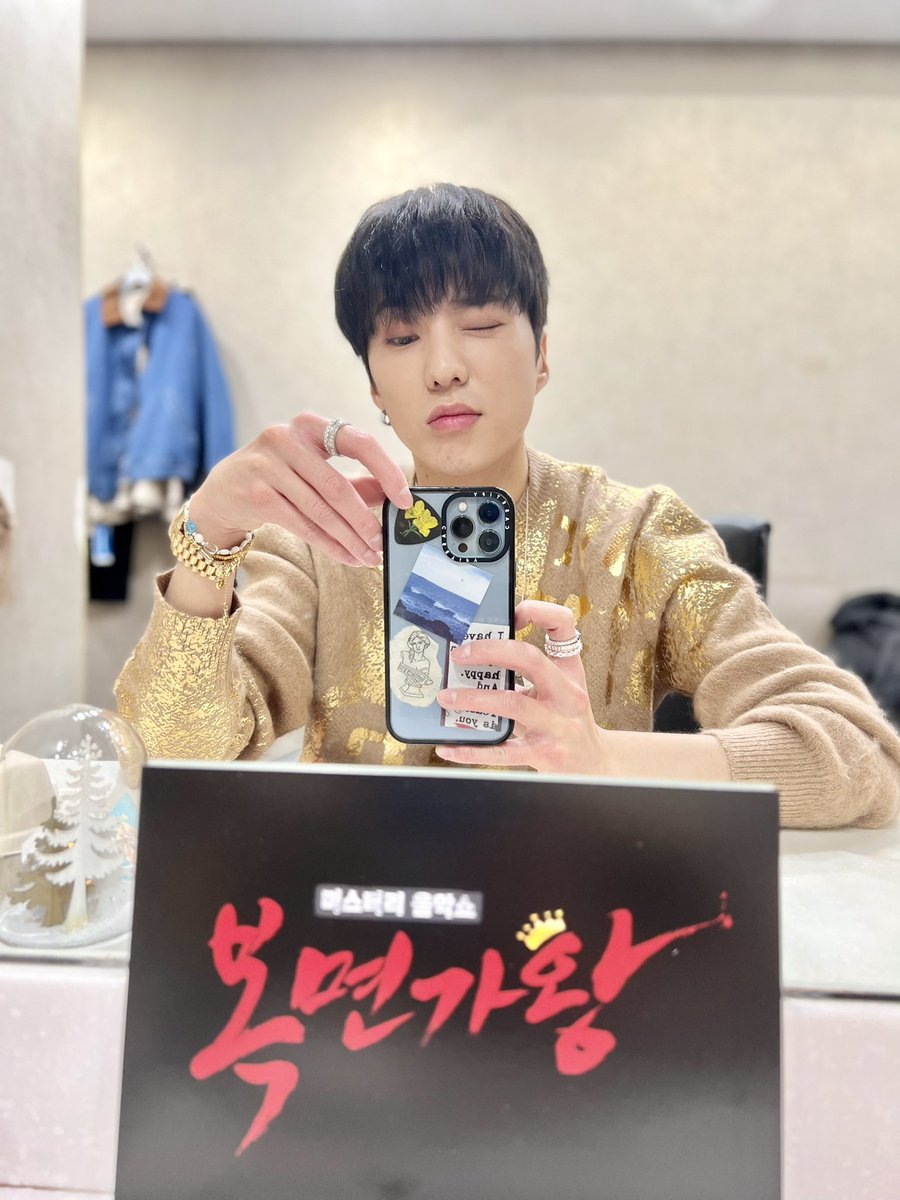 official_yoon_'s tweet photo. 윤발이와 함께하는 일요일💙 https://t.co/6FE5JMkBor