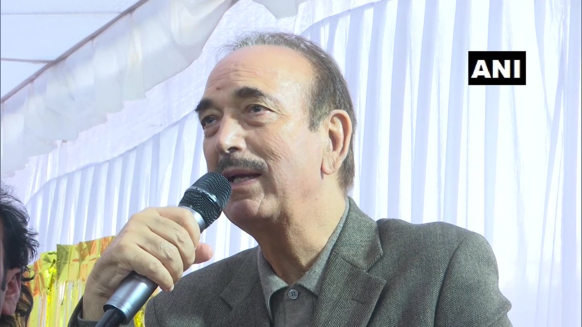 ANI's tweet photo. If anyone is converting people, he is not using a sword. It is good work &amp; character of individuals which influence others to convert. People convert when they see a particular religion serving humanity &amp; not discriminating: Senior Congress leader Ghulam Nabi Azad in J&amp;K (25.12) https://t.co/bDRimH4u9H