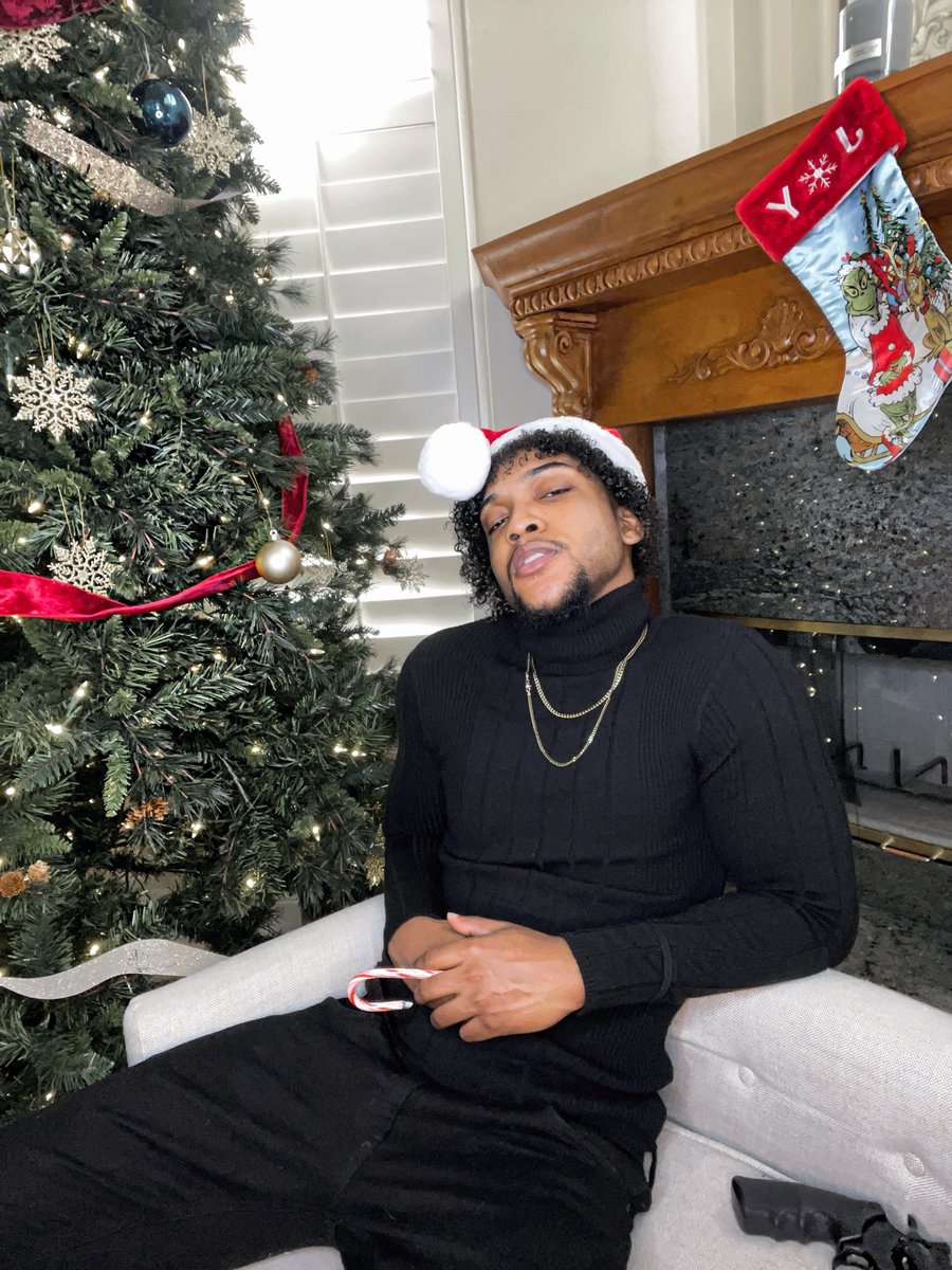 YourRAGEz's tweet photo. Merry Christmas Nigga https://t.co/SrNeA40W4k