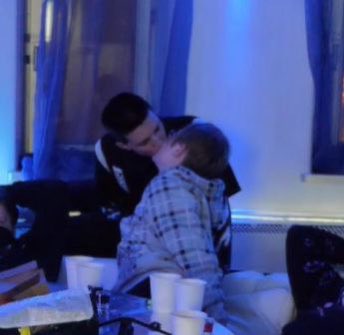 Я готова этот момент приклеить себе на лоб.