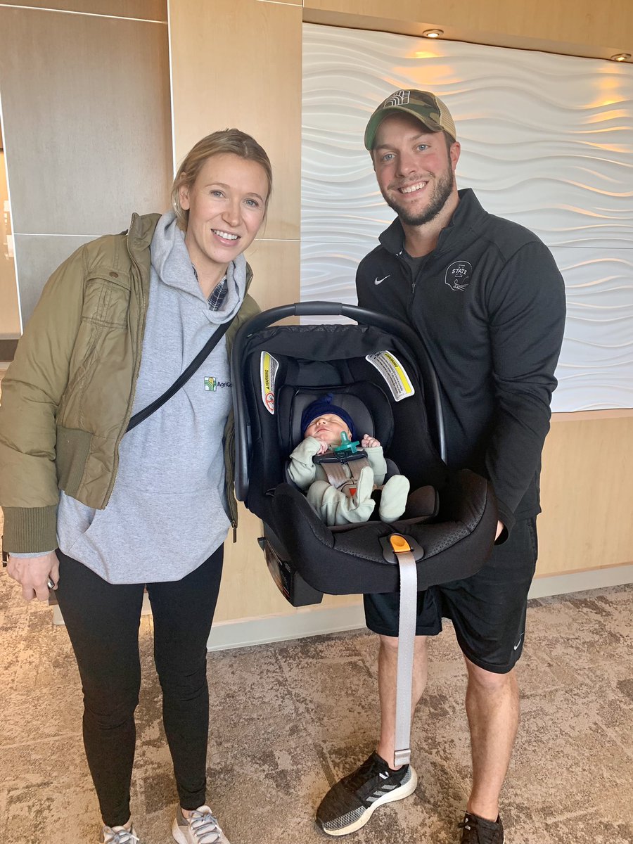 derek3dunn's tweet photo. Santa did amazing this year! Such a blessing to come home on Christmas Day with the greatest gifts of all — my wife and my newborn son. 

Walker Charles Dunn
12/23
6lb 13oz https://t.co/zrJeoQ65mV