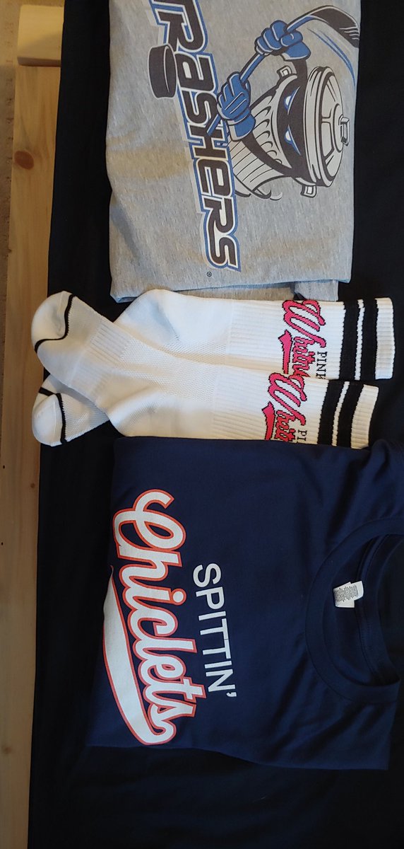 Obviously a huge goal by the wifey on the swag but secondary apples to all <a href="/spittinchiclets/">Spittin' Chiclets</a> crew <a href="/RearAdBsBlog/">Rear Admiral</a> <a href="/MikeGrinnell_/">Mike Grinnell</a> <a href="/ryanwhitney6/">Ryan Whitney</a> <a href="/BizNasty2point0/">Paul Bissonnette</a> thanks boys!!!
