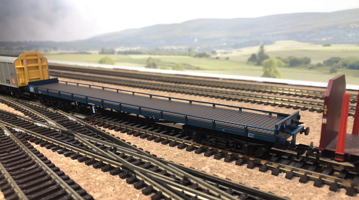 CottonTreeRail's tweet photo. A big thank you to @AMuddypaws for this Carflat ๐. Great for #Speedlink and #Motorail services through #NewcastletonReimagined
Iโll be ordering some Ford Transits now.
Merry Christmas and Happy New Year to all #TMRGUK https://t.co/CKB4w3UmmA