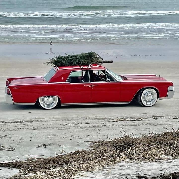 Looks like a Christmas🎄postcard doesn’t it?