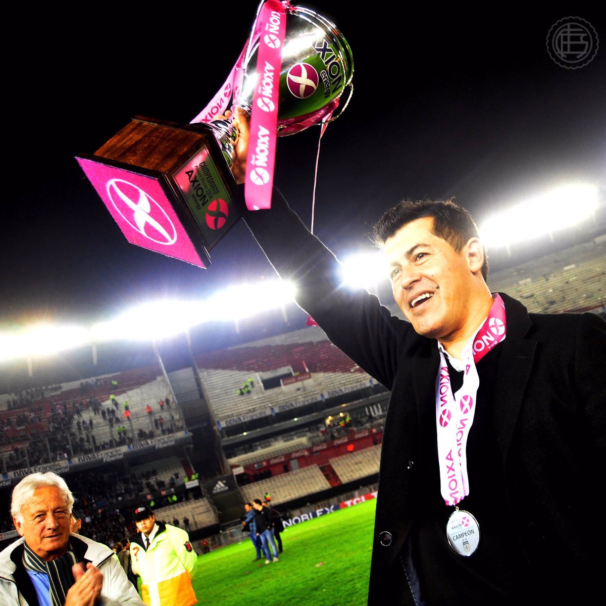 clublanus's tweet photo. Salud 🥂

🇱🇻😁 https://t.co/sj8hQSbF0Z