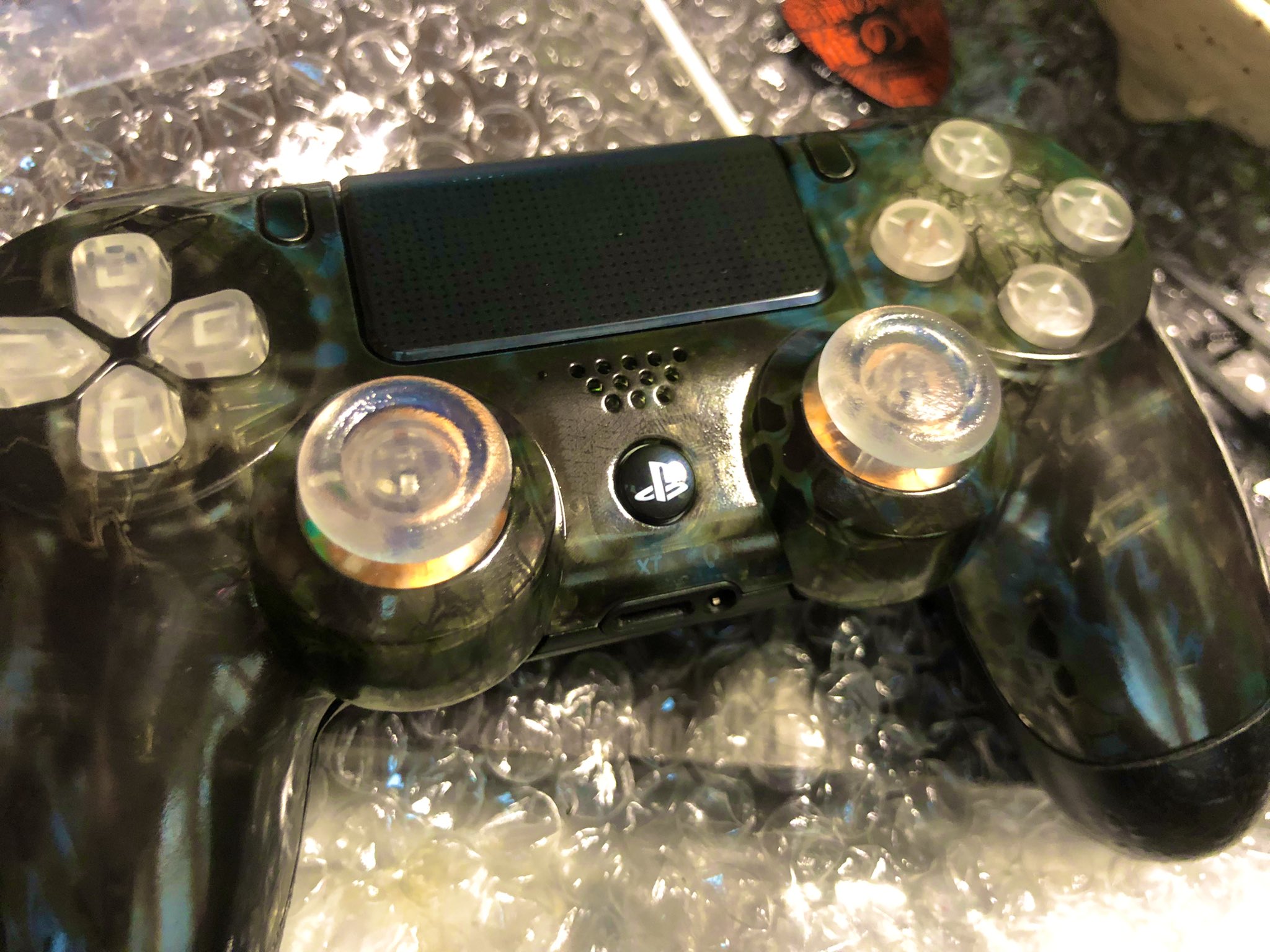 Tajupro Gaming イルミネーションコントローラーどうですか カスタムコントローラー Ps4コントローラー 塗装コントローラー T Co Igj8f8swsq Twitter